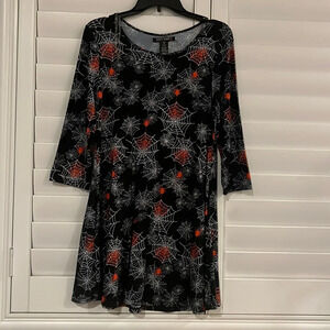 NWOT Halloween spider 🕷️ 🕸️ spiderweb 3/4 sleeve dress size medium NWOT